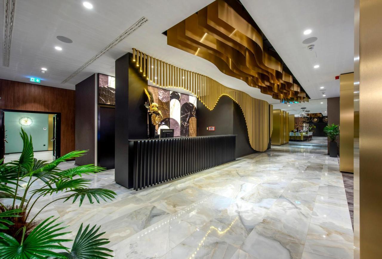 וואראז'דין Hotel Turist מראה חיצוני תמונה