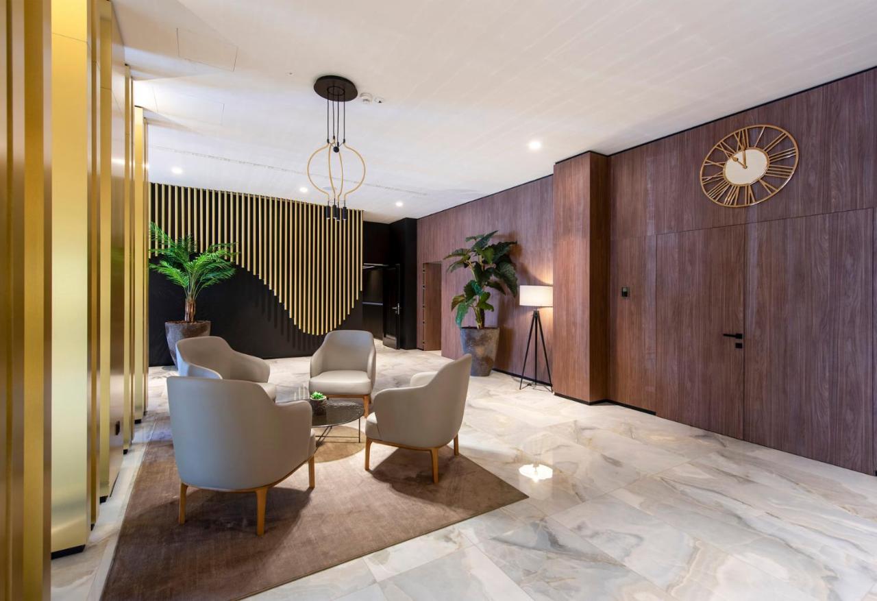 וואראז'דין Hotel Turist מראה חיצוני תמונה