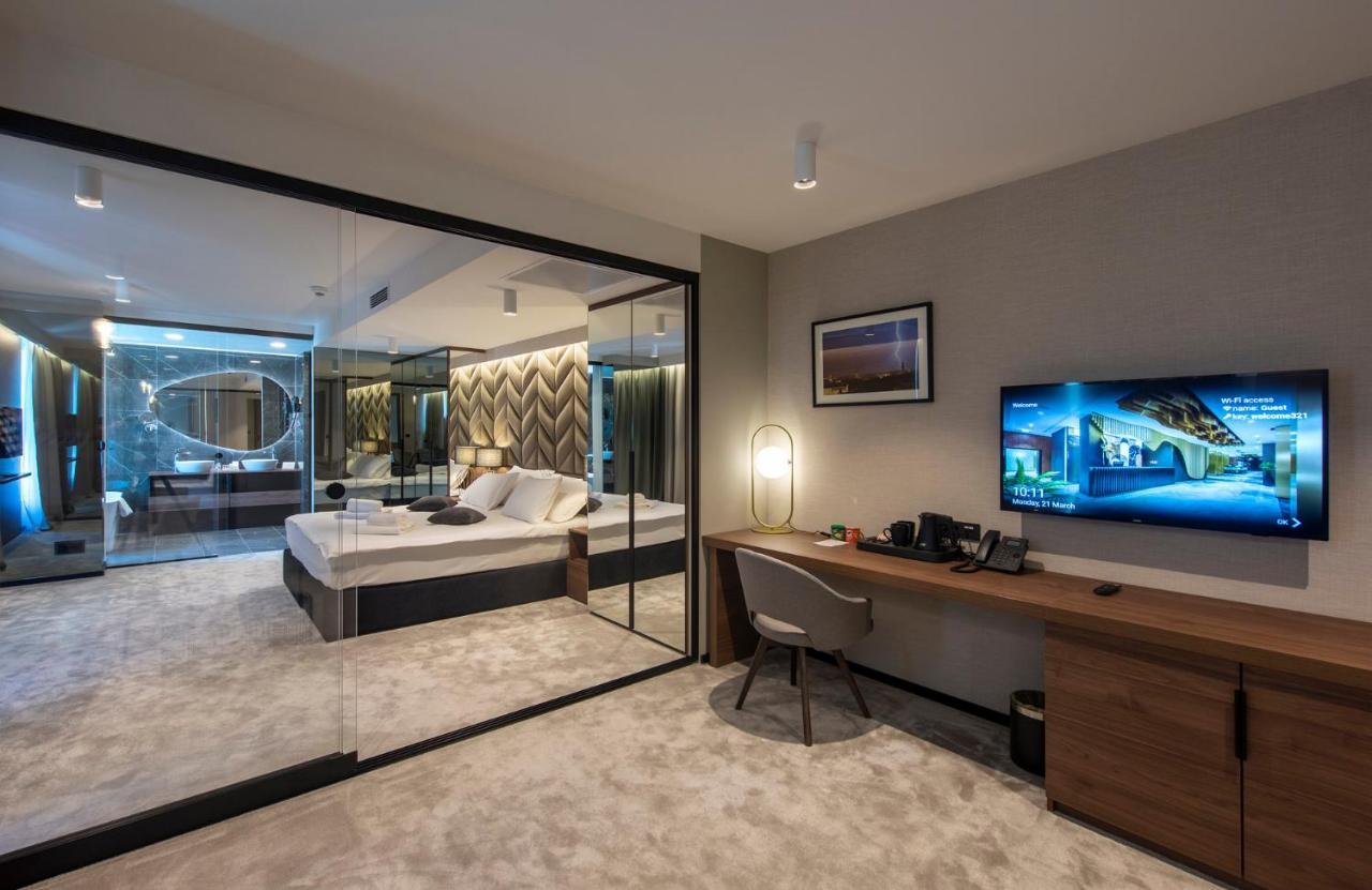 וואראז'דין Hotel Turist מראה חיצוני תמונה