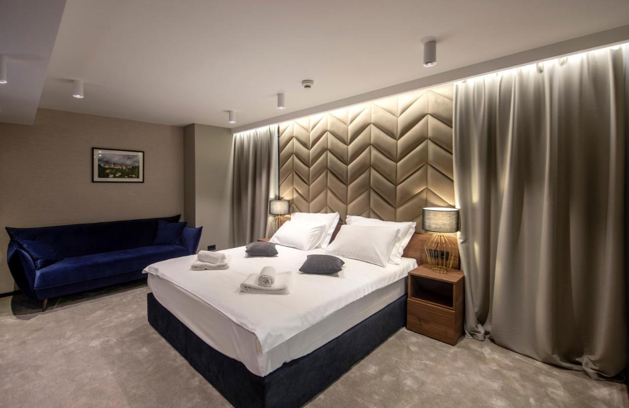 וואראז'דין Hotel Turist מראה חיצוני תמונה